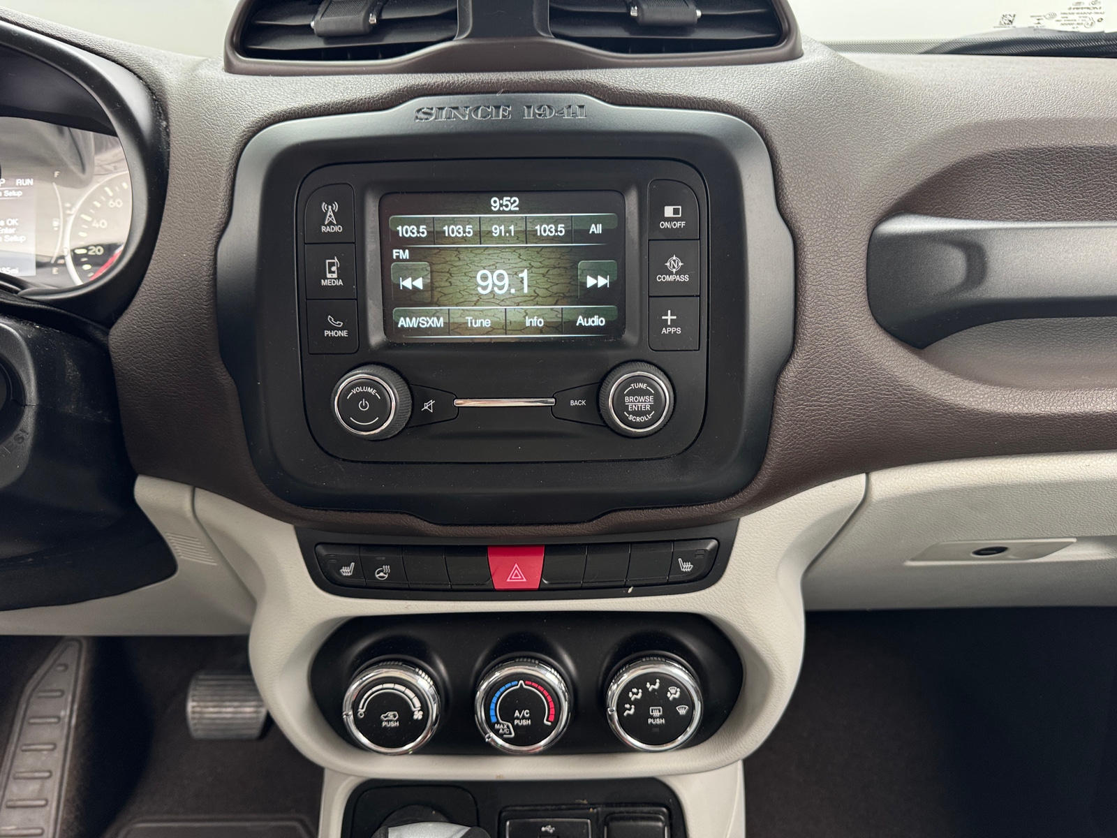 Thumbnail: 2016 Jeep Renegade - 4