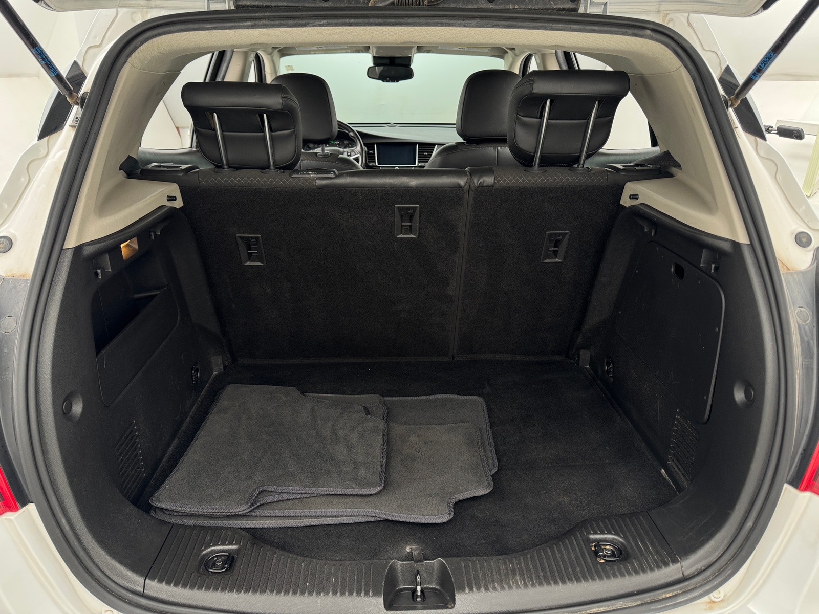 Thumbnail: 2019 Buick Encore - 7