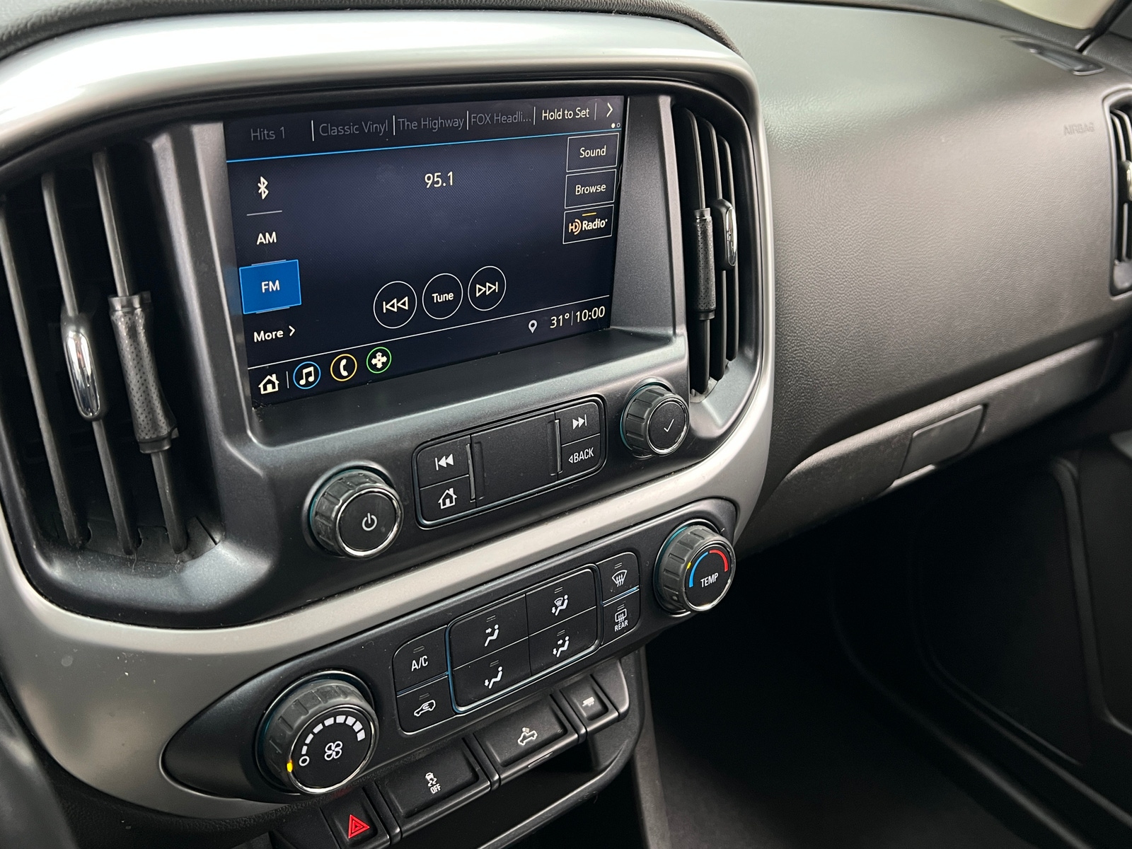 Thumbnail: 2019 Chevrolet Colorado - 4