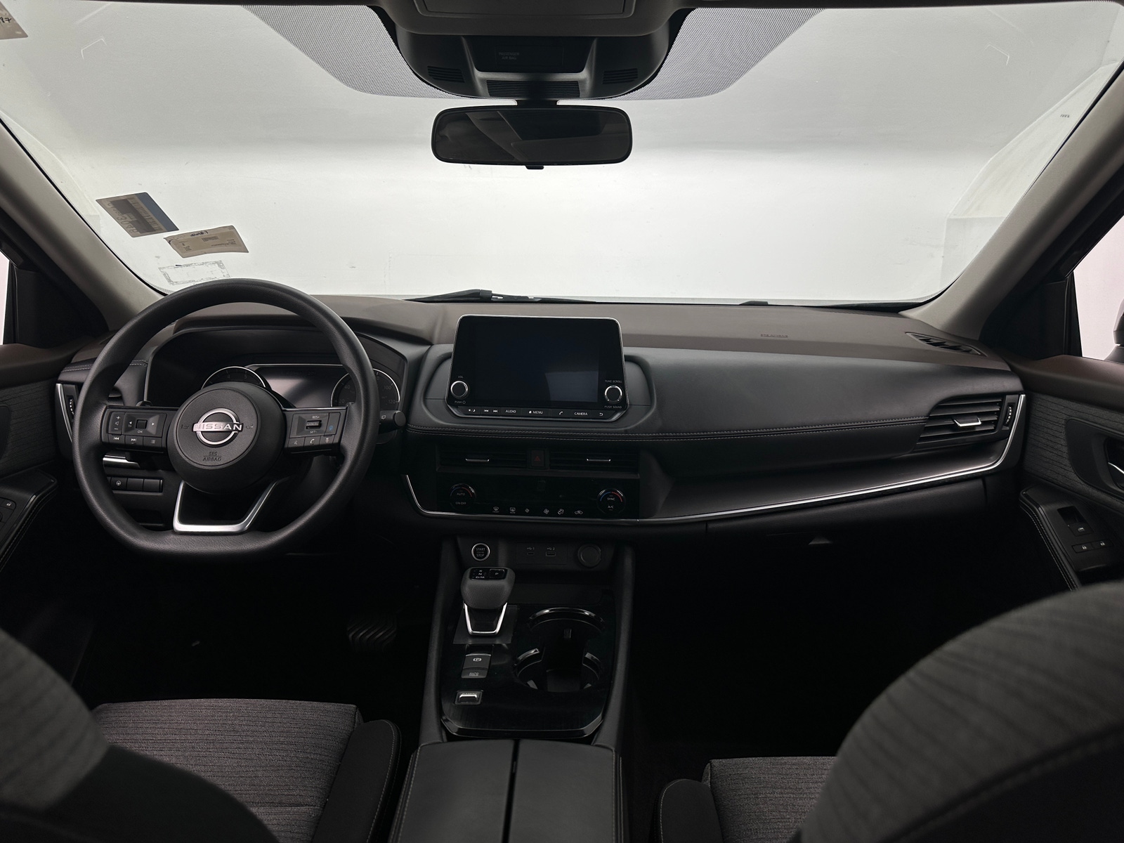 Thumbnail: 2023 Nissan Rogue - 3