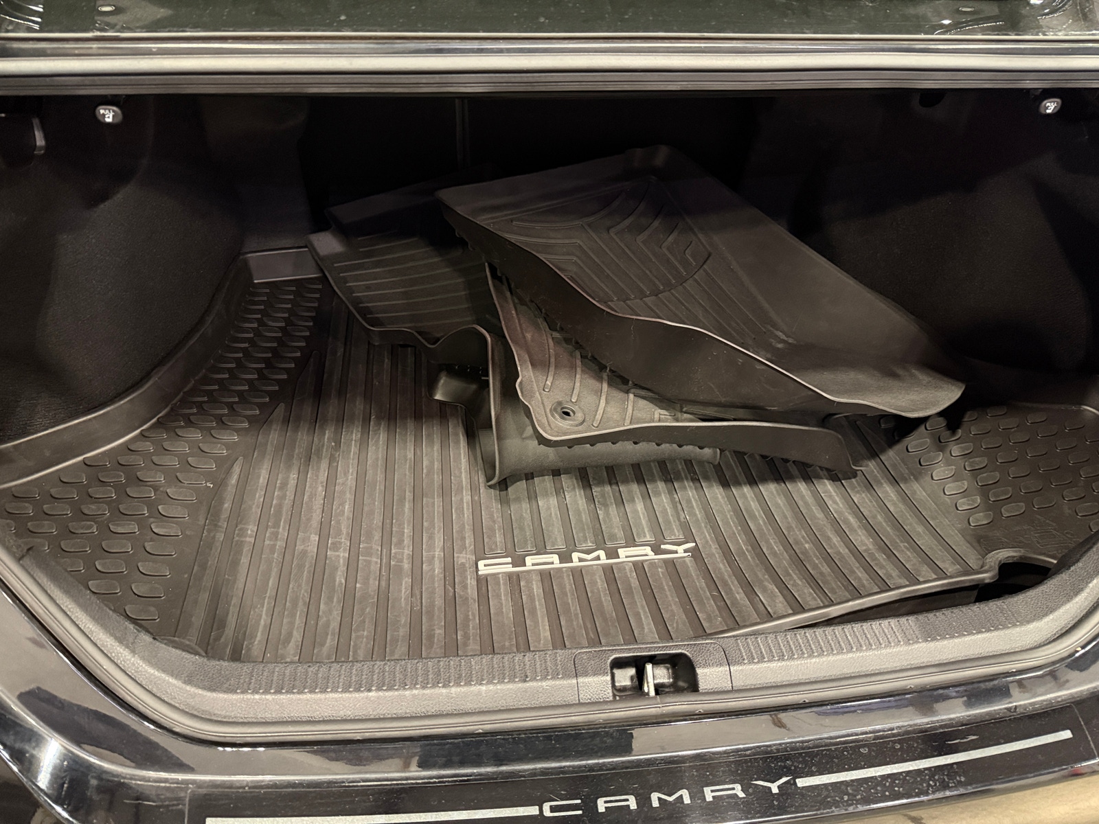 Thumbnail: 2019 Toyota Camry - 6