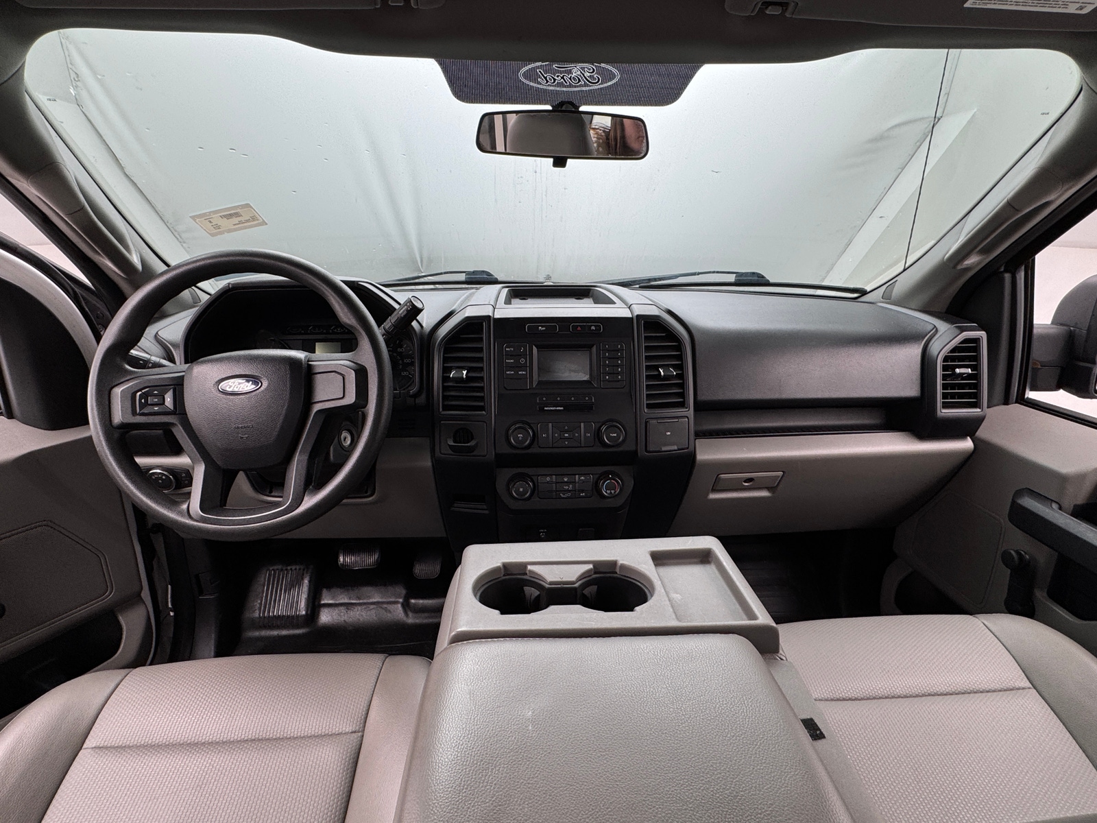 Thumbnail: 2017 Ford Econoline - 3