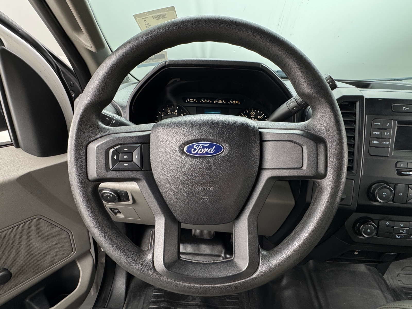 Thumbnail: 2017 Ford Econoline - 5