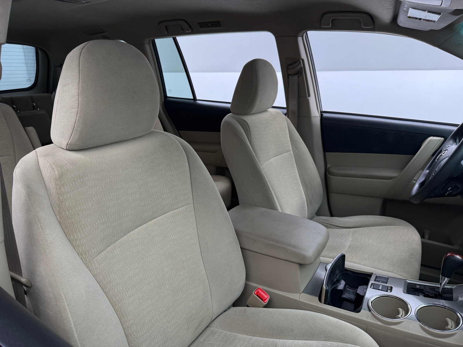 Thumbnail: 2012 Toyota Highlander - 2