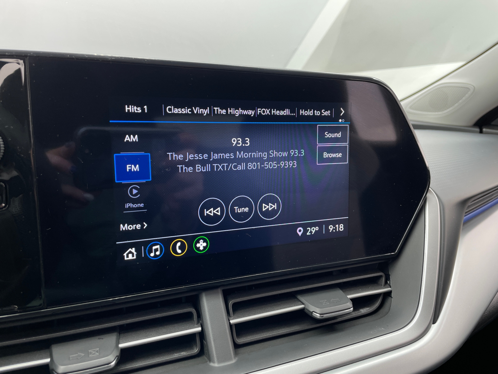 Thumbnail: 2025 Chevrolet Trax - 4