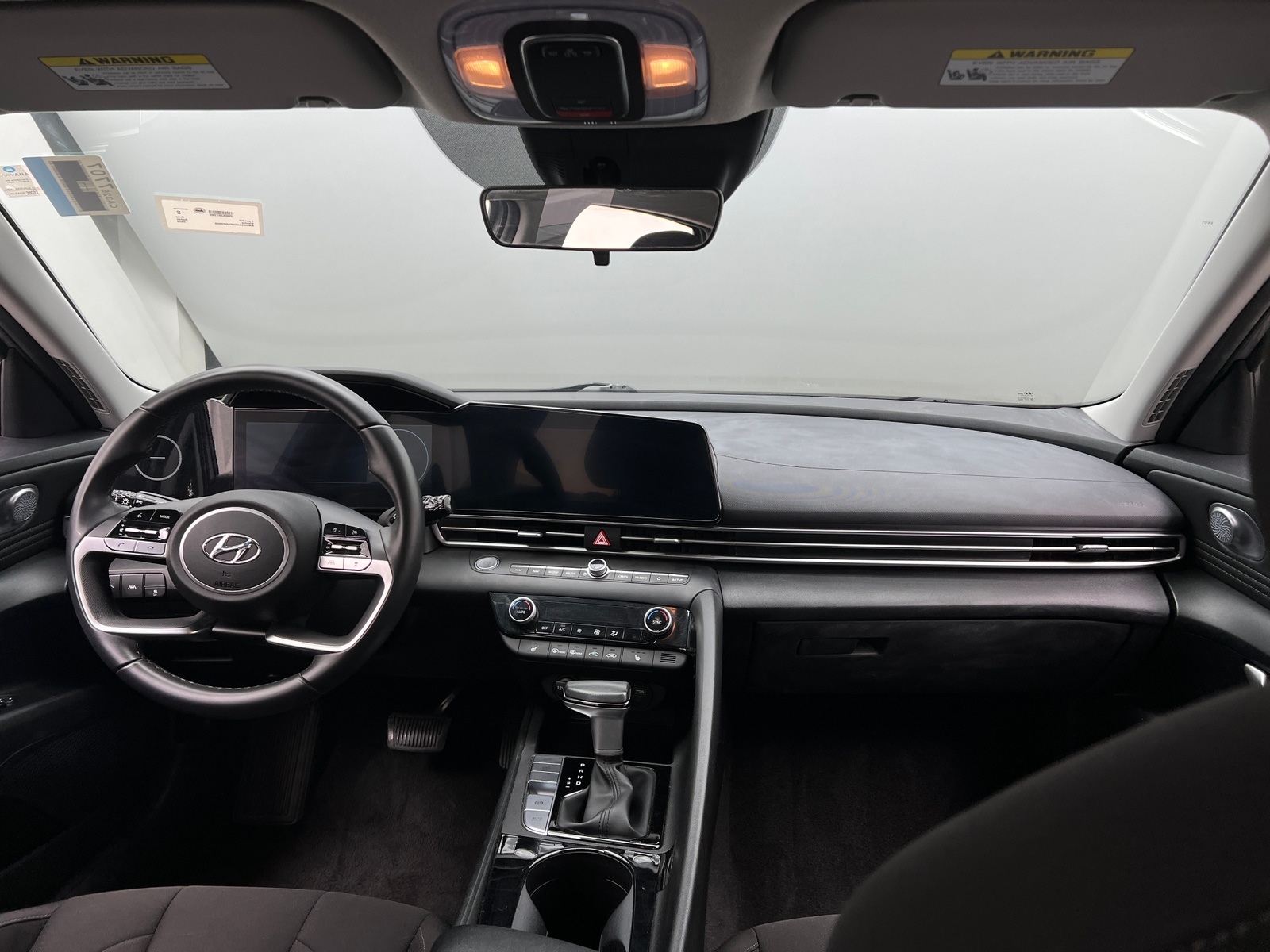 Thumbnail: 2023 Hyundai Elantra - 3