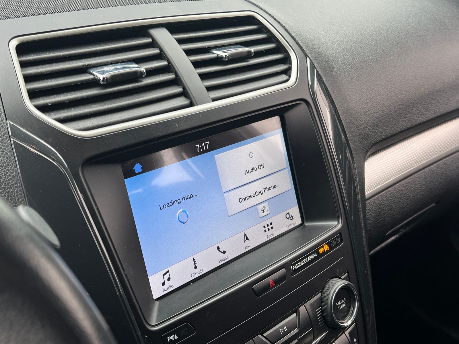 Thumbnail: 2019 Ford Explorer - 3