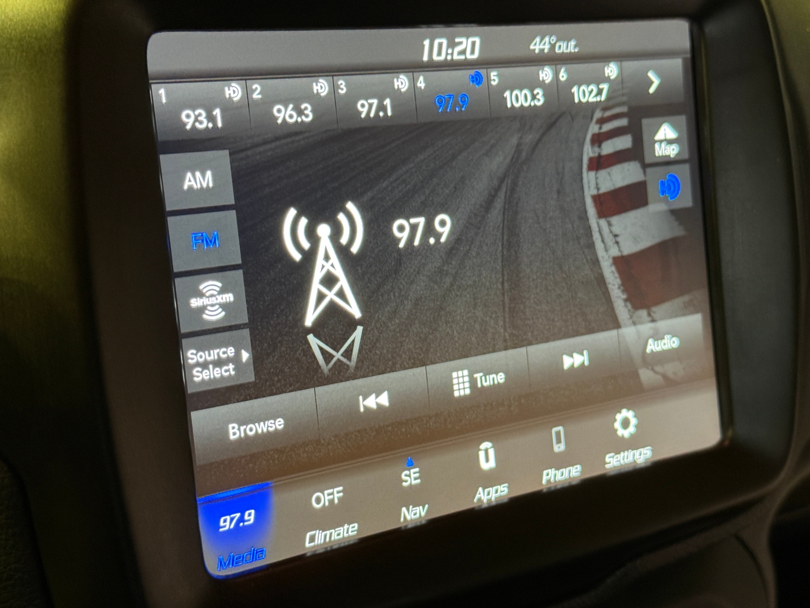 Thumbnail: 2023 Jeep Renegade - 4