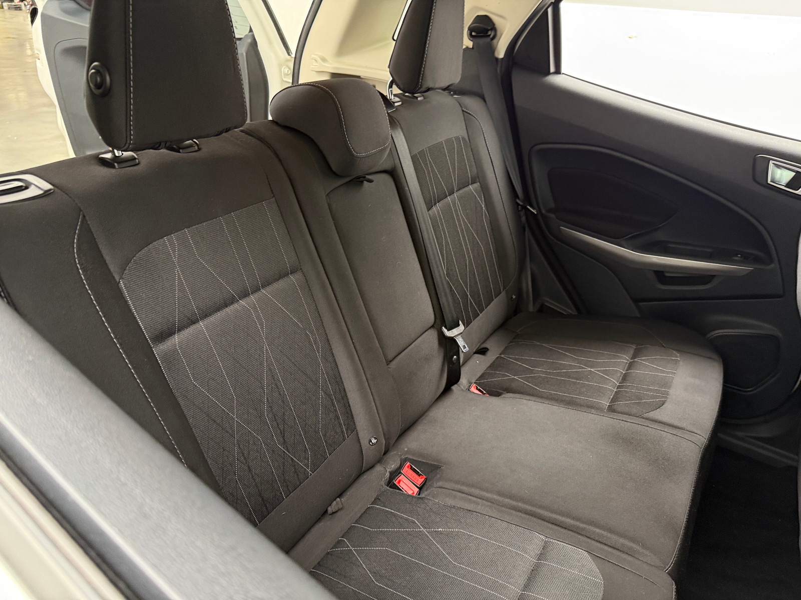 Thumbnail: 2018 Ford EcoSport - 6