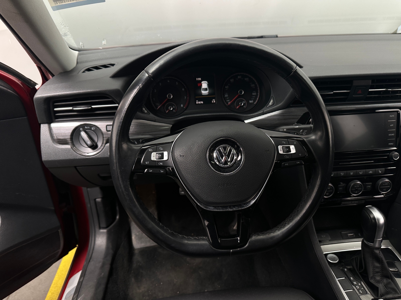 Thumbnail: 2020 Volkswagen Passat - 4