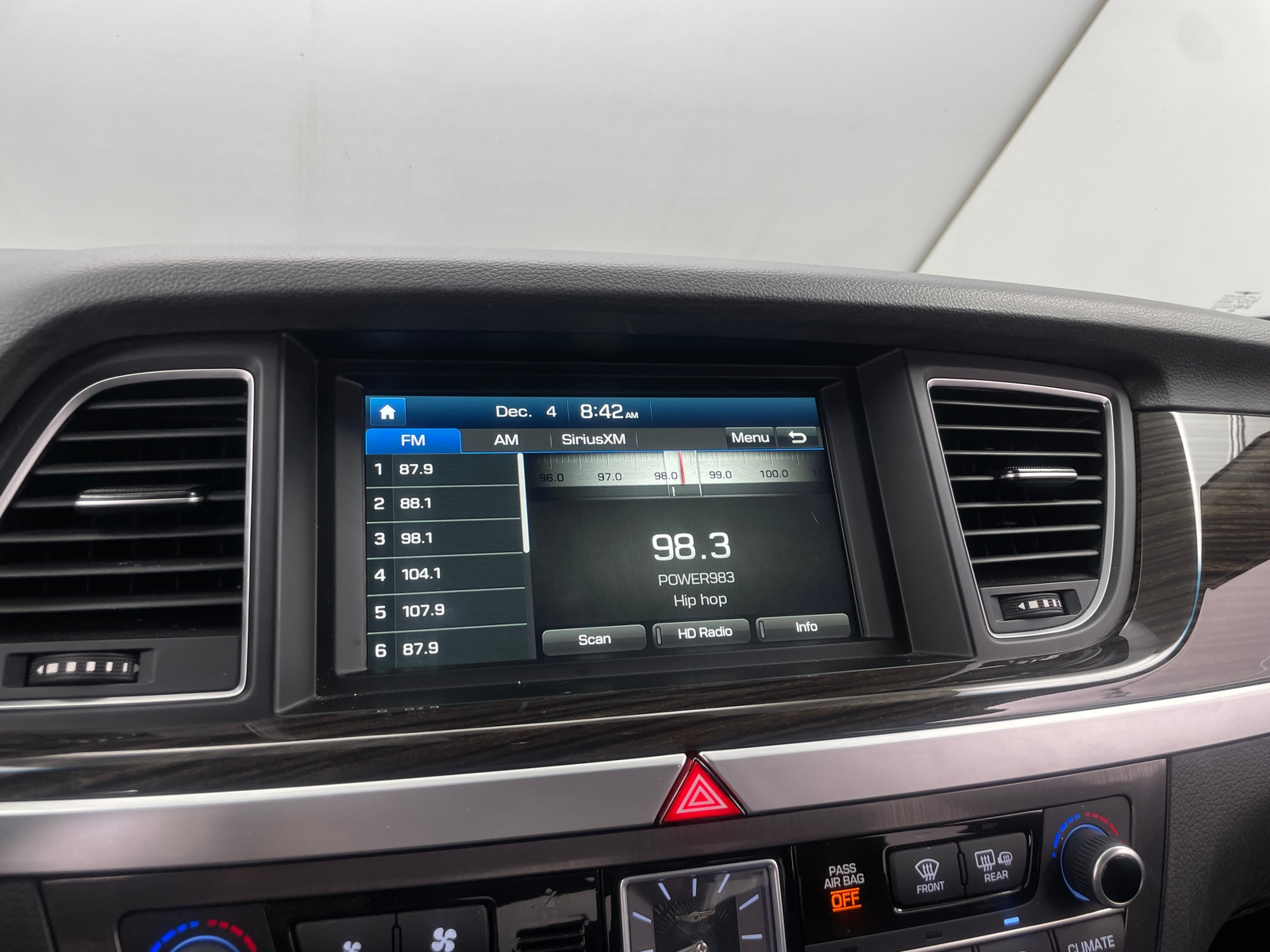 Thumbnail: 2018 Genesis G80 - 3