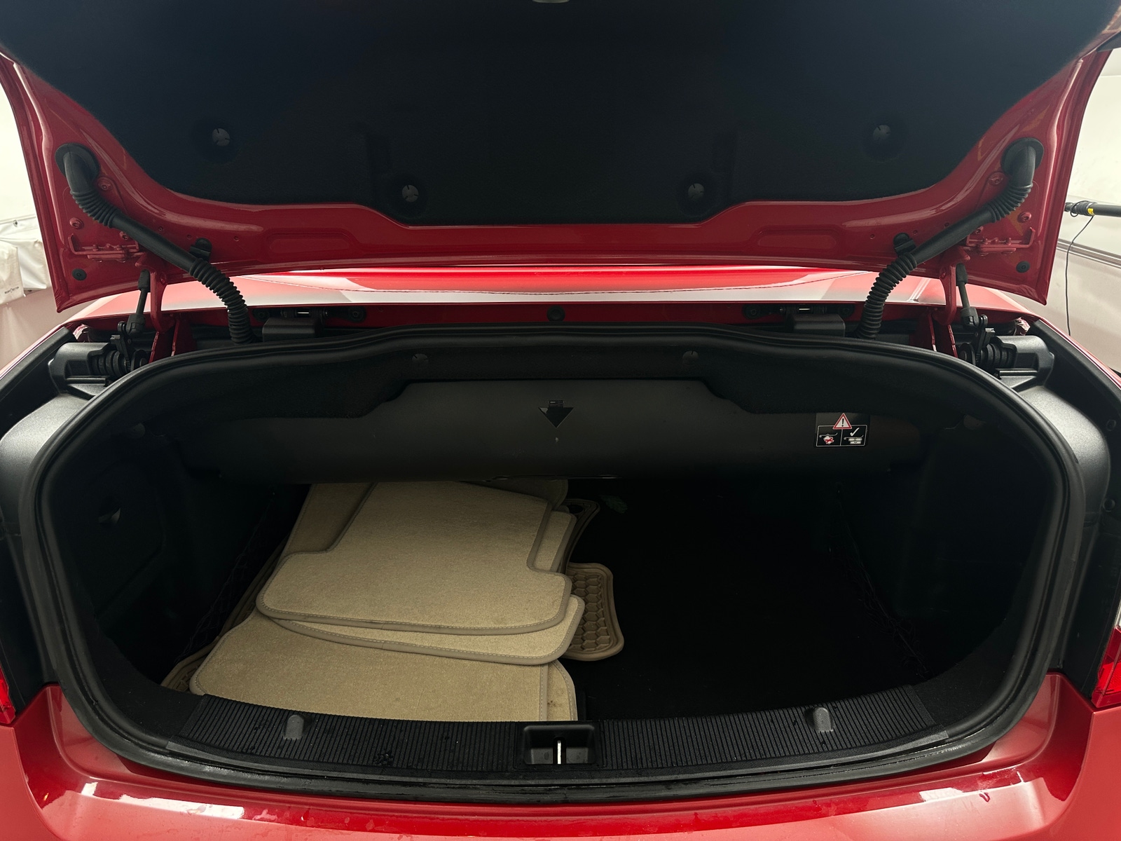 Thumbnail: 2013 Mercedes-Benz E-Class - 6