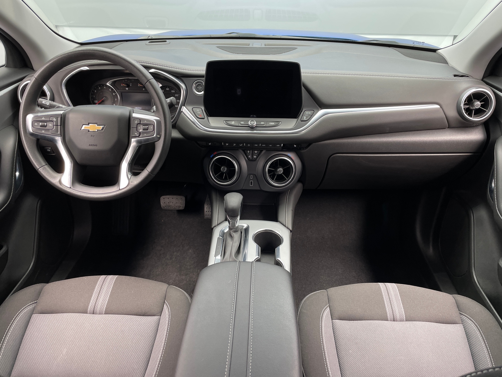 Thumbnail: 2025 Chevrolet Blazer - 3