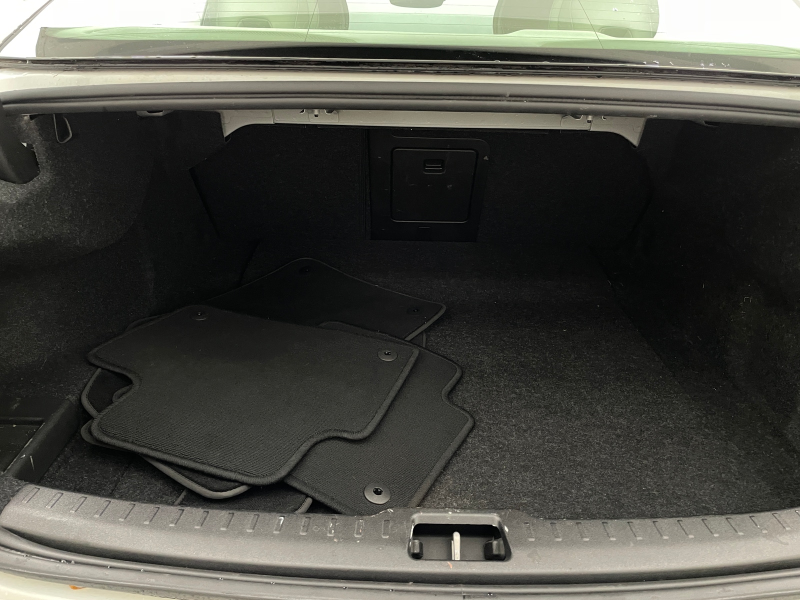 Thumbnail: 2021 Volvo S60 - 6