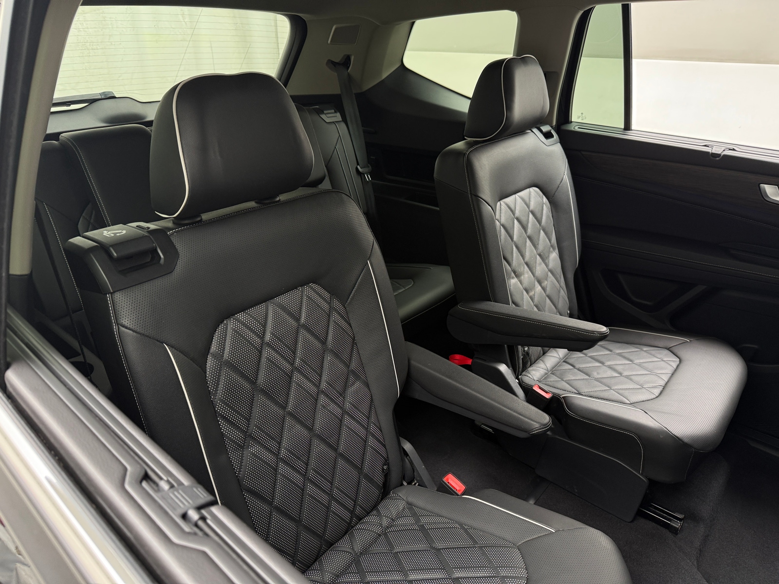 Thumbnail: 2024 Volkswagen Atlas - 5