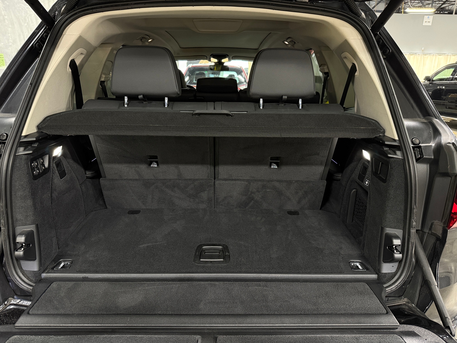 Thumbnail: 2020 BMW X7 - 6