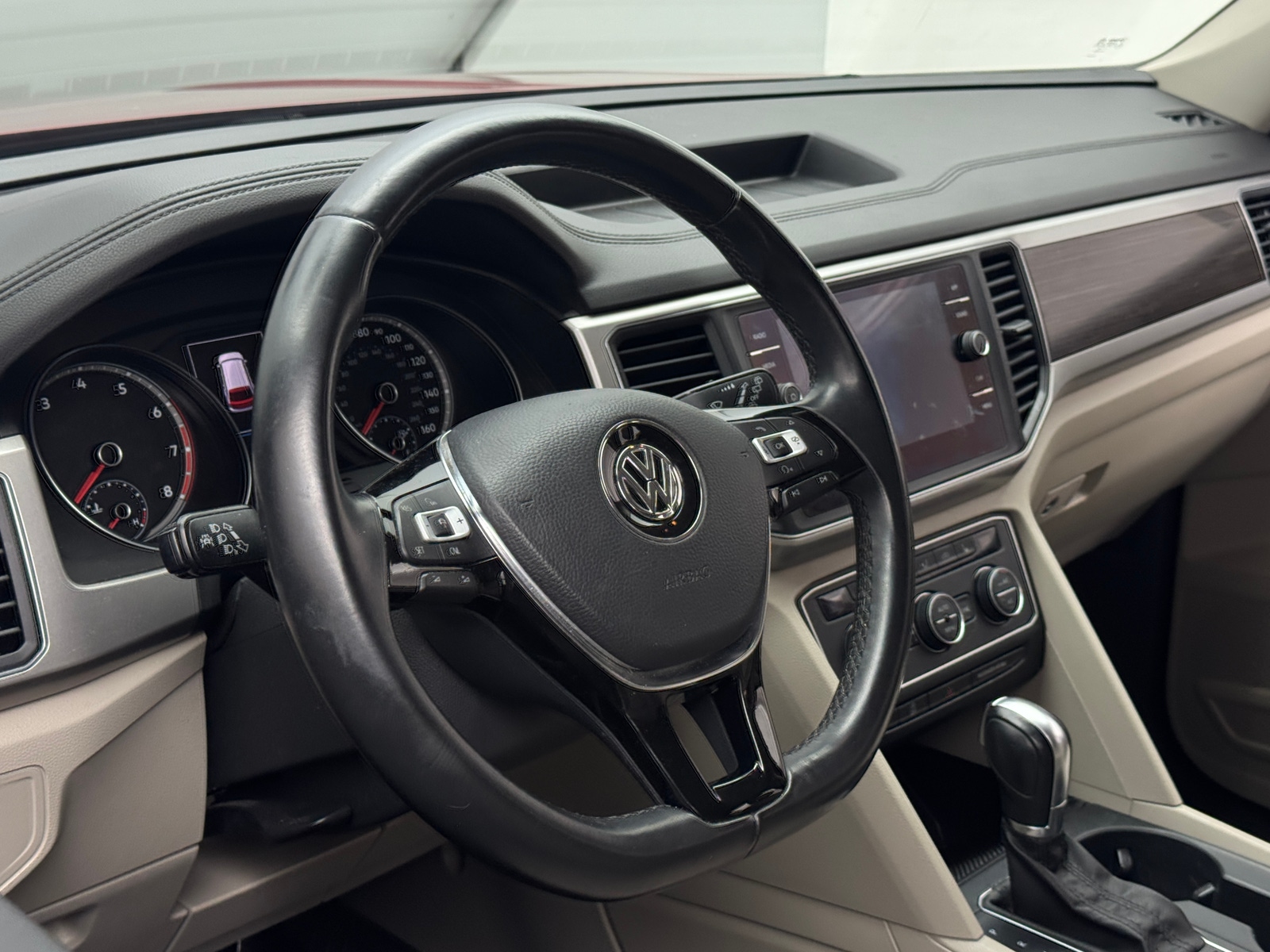 Thumbnail: 2018 Volkswagen Atlas - 4