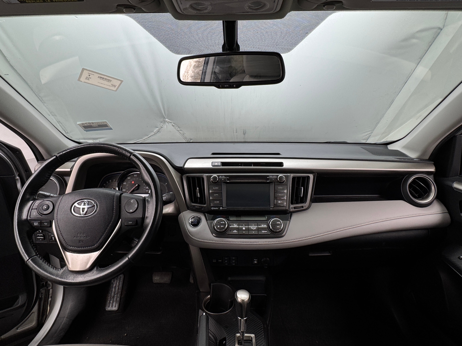 Thumbnail: 2015 Toyota RAV4 - 2