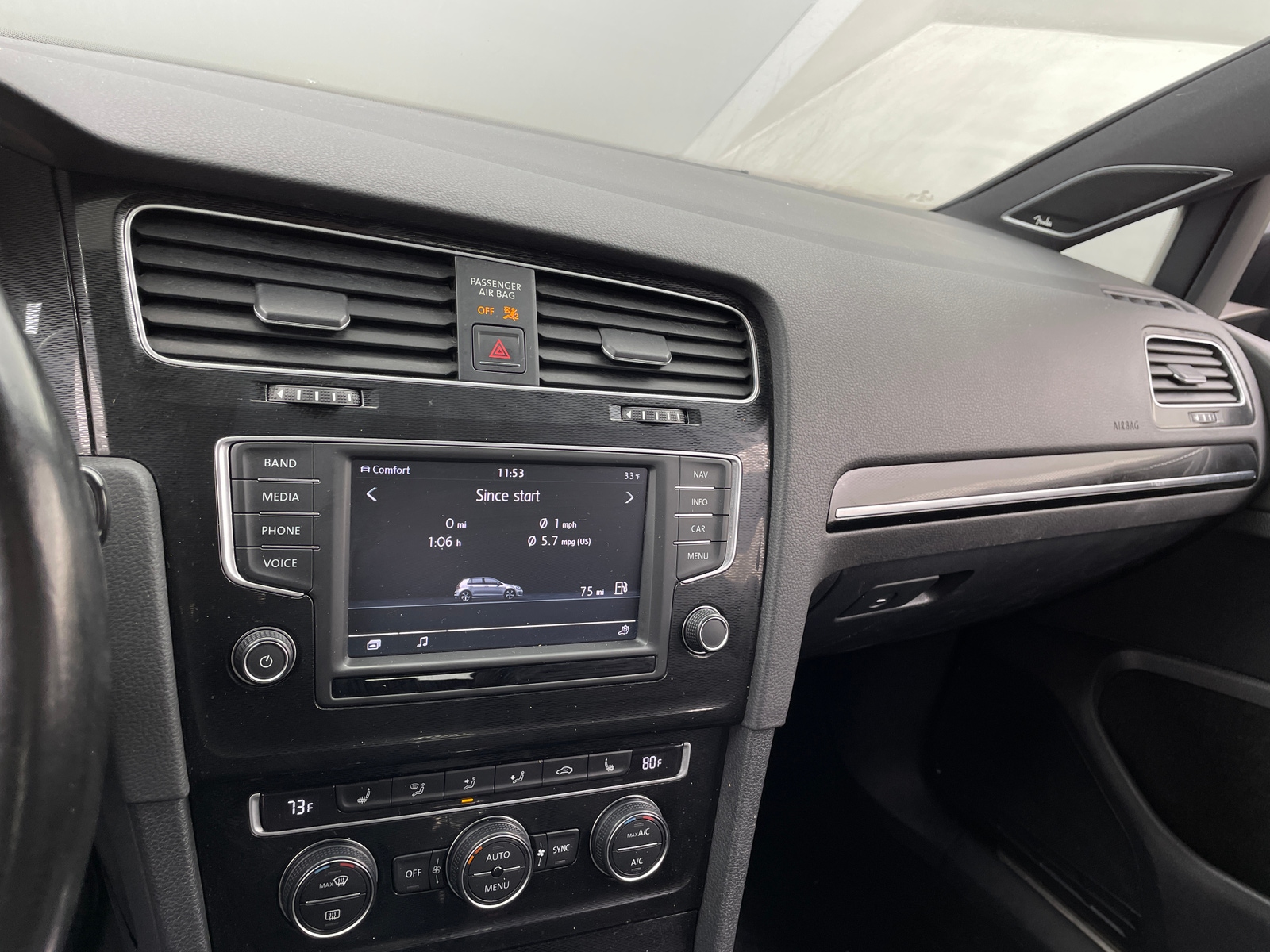 Thumbnail: 2016 Volkswagen Golf - 3