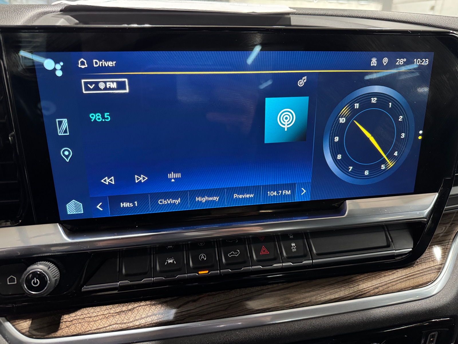 Thumbnail: 2022 Chevrolet Silverado 1500 - 4