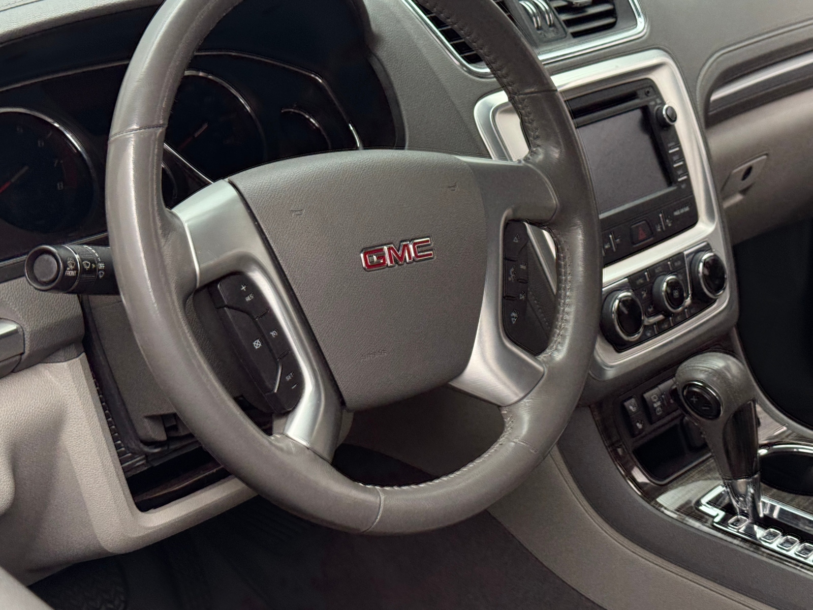 Thumbnail: 2015 GMC Acadia - 4