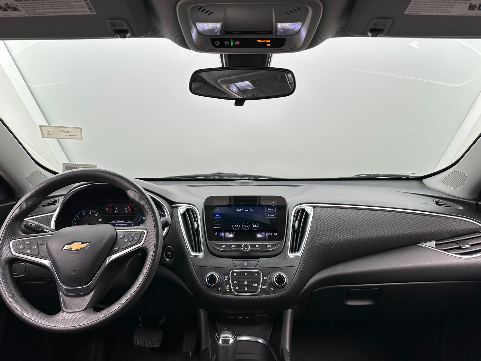 Thumbnail: 2019 Chevrolet Malibu - 3