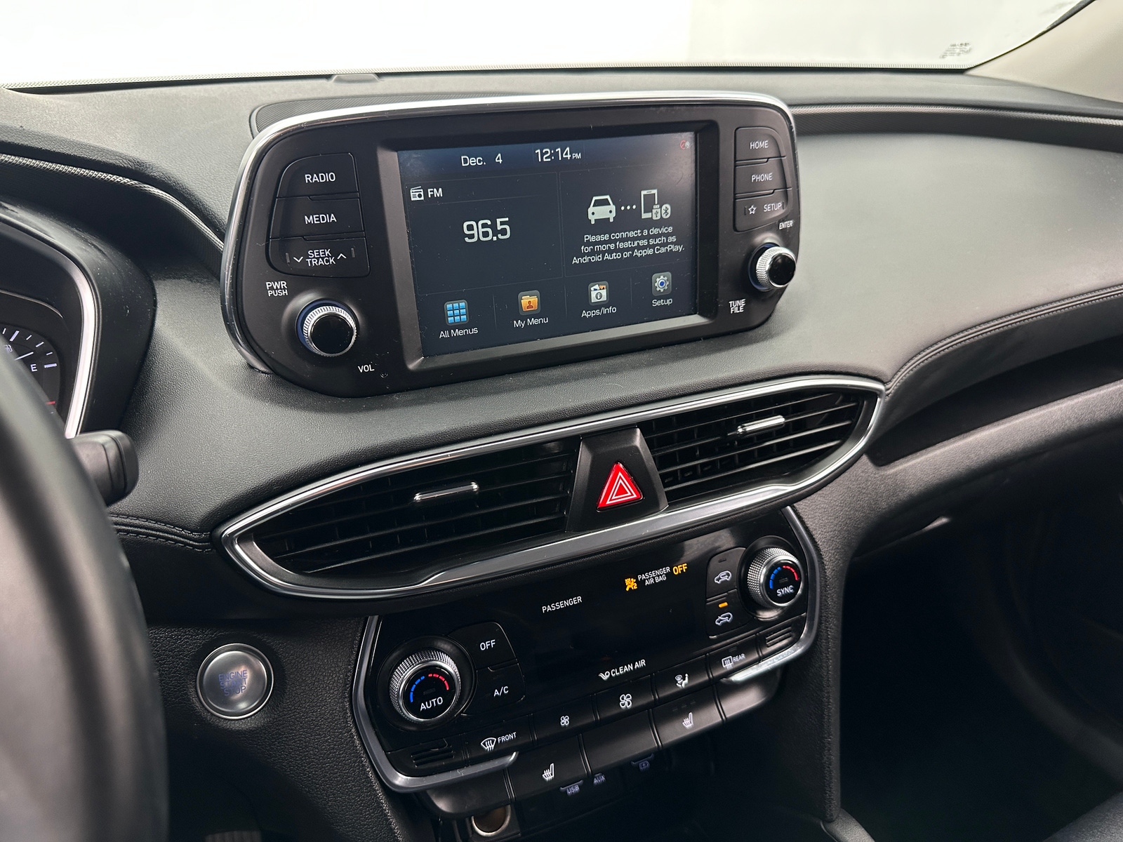 Thumbnail: 2020 Hyundai Santa Fe - 4