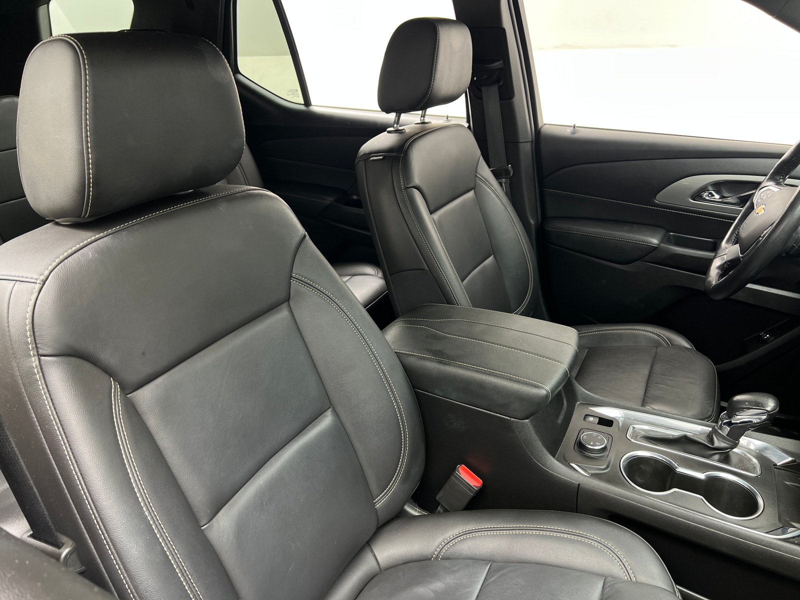 Thumbnail: 2022 Chevrolet Traverse - 2