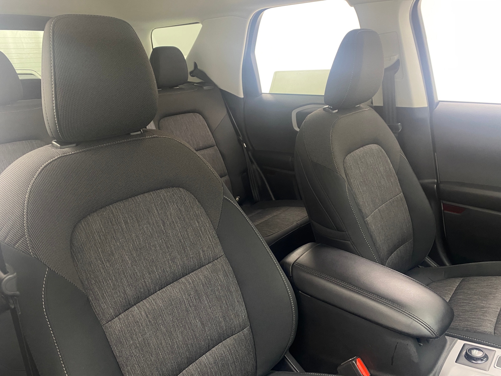 Thumbnail: 2022 Ford Bronco Sport - 2