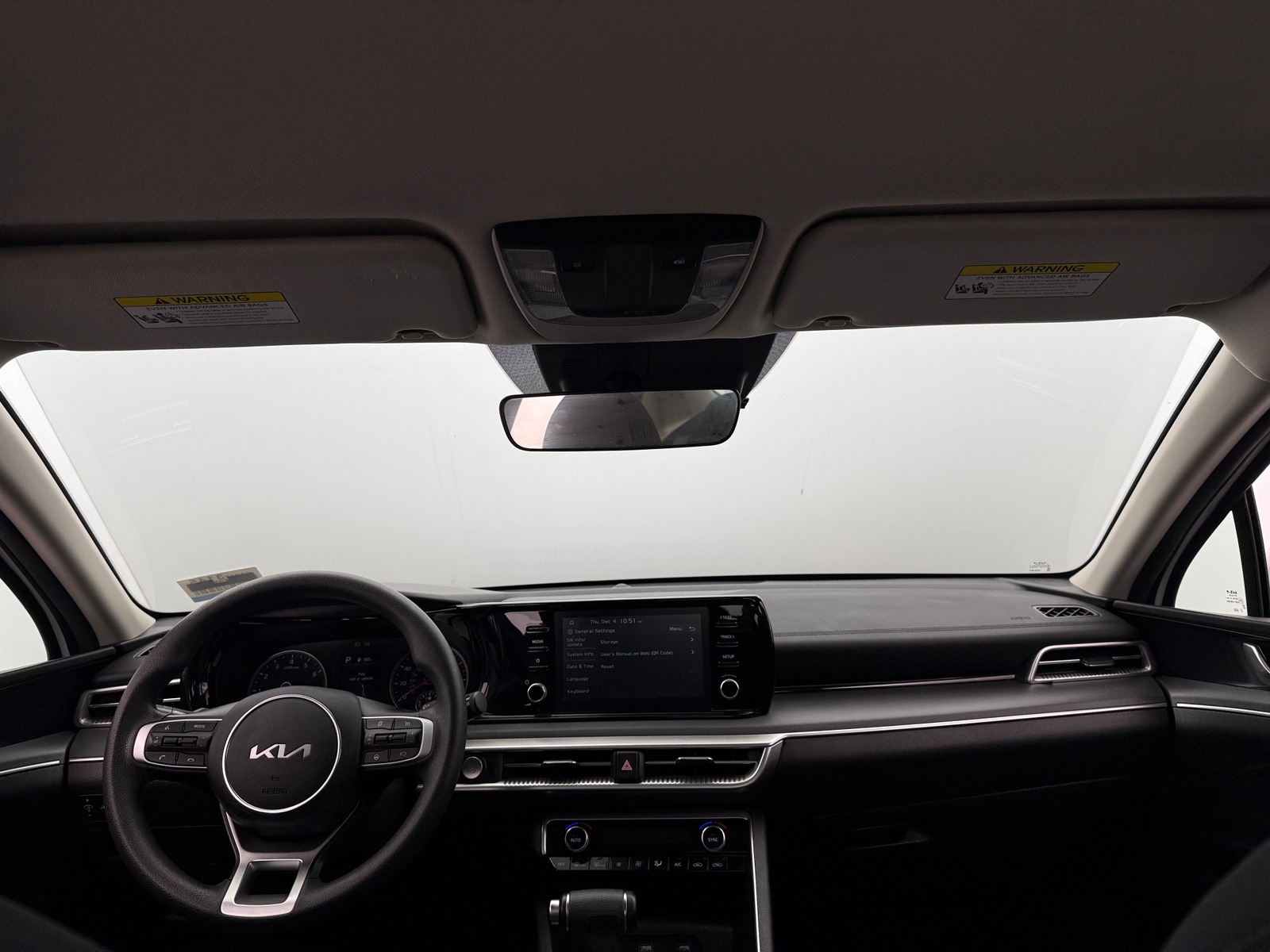 Thumbnail: 2023 Kia K5 - 3