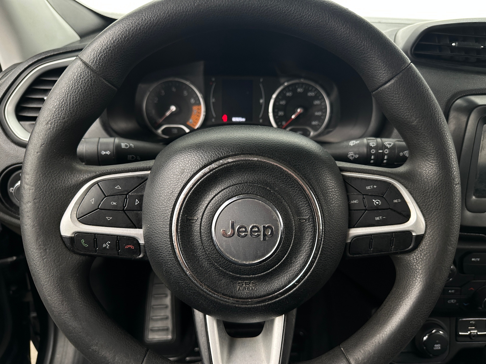 Thumbnail: 2021 Jeep Renegade - 5