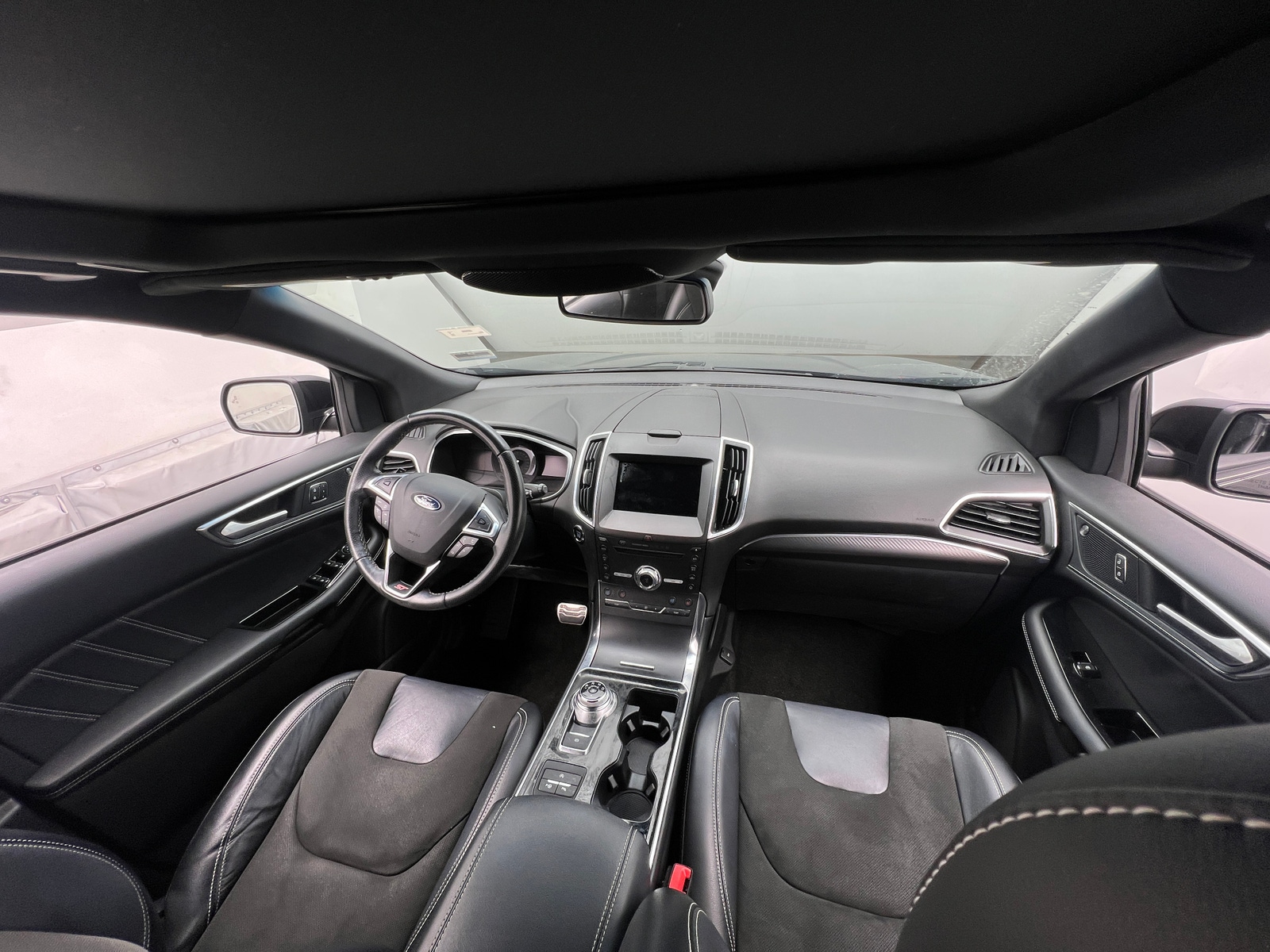 Thumbnail: 2019 Ford Edge - 3