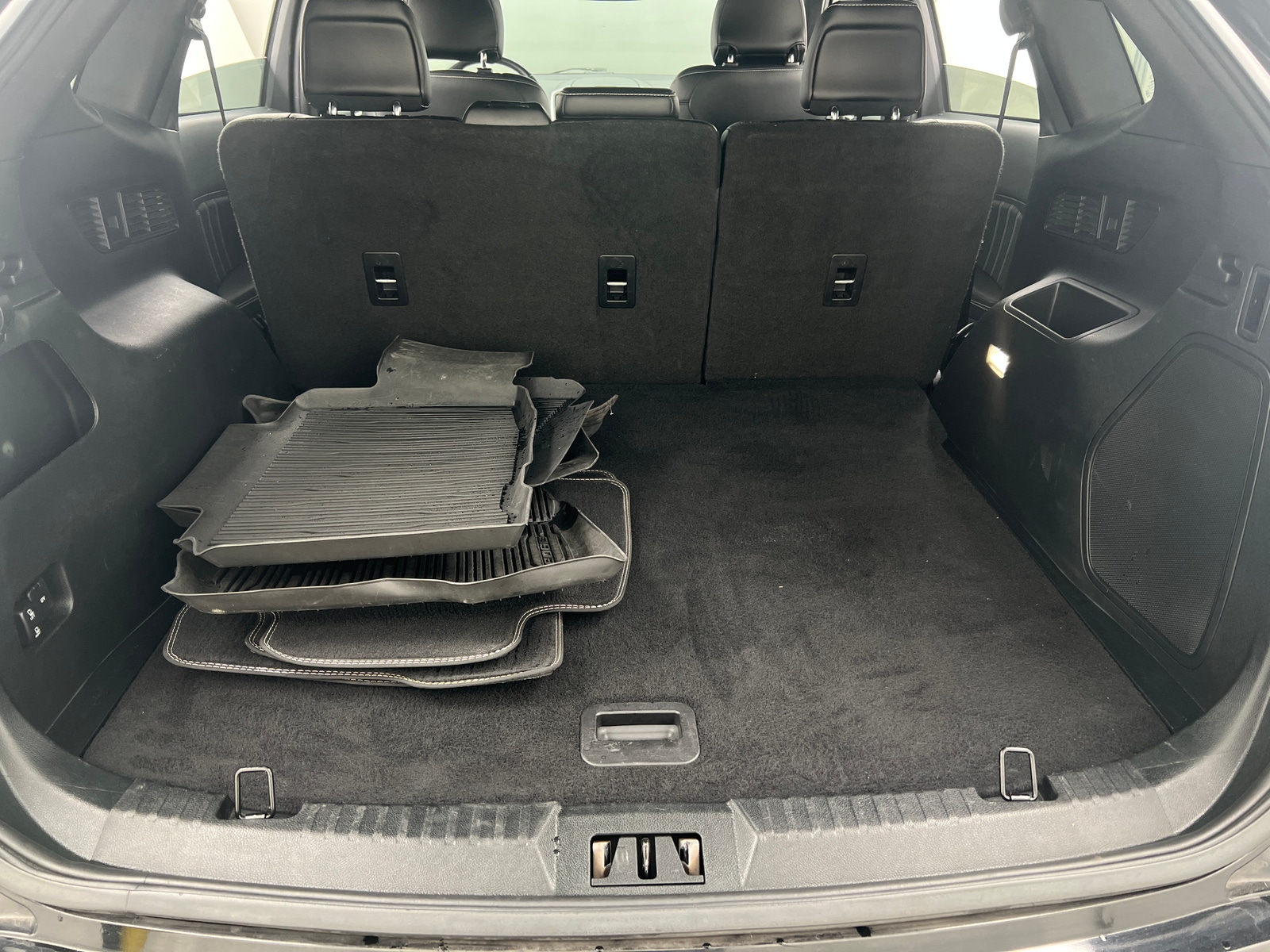 Thumbnail: 2019 Ford Edge - 7