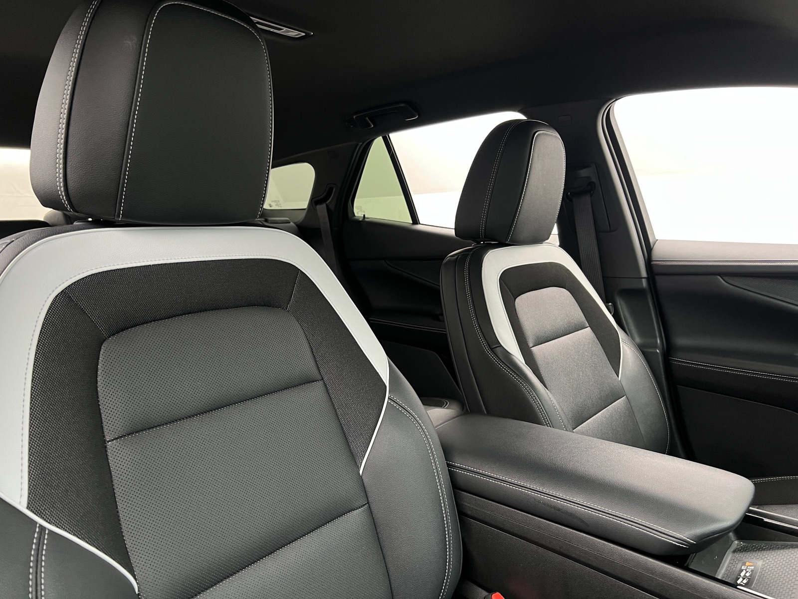 Thumbnail: 2024 Chevrolet Blazer EV - 2