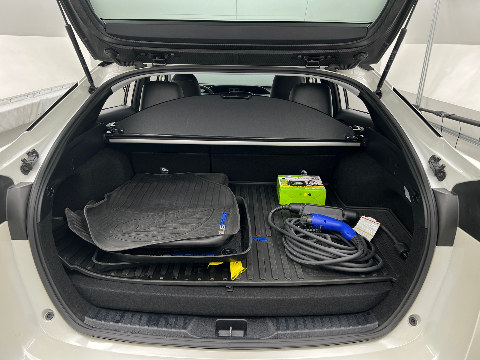 Thumbnail: 2020 Toyota Prius Prime - 7