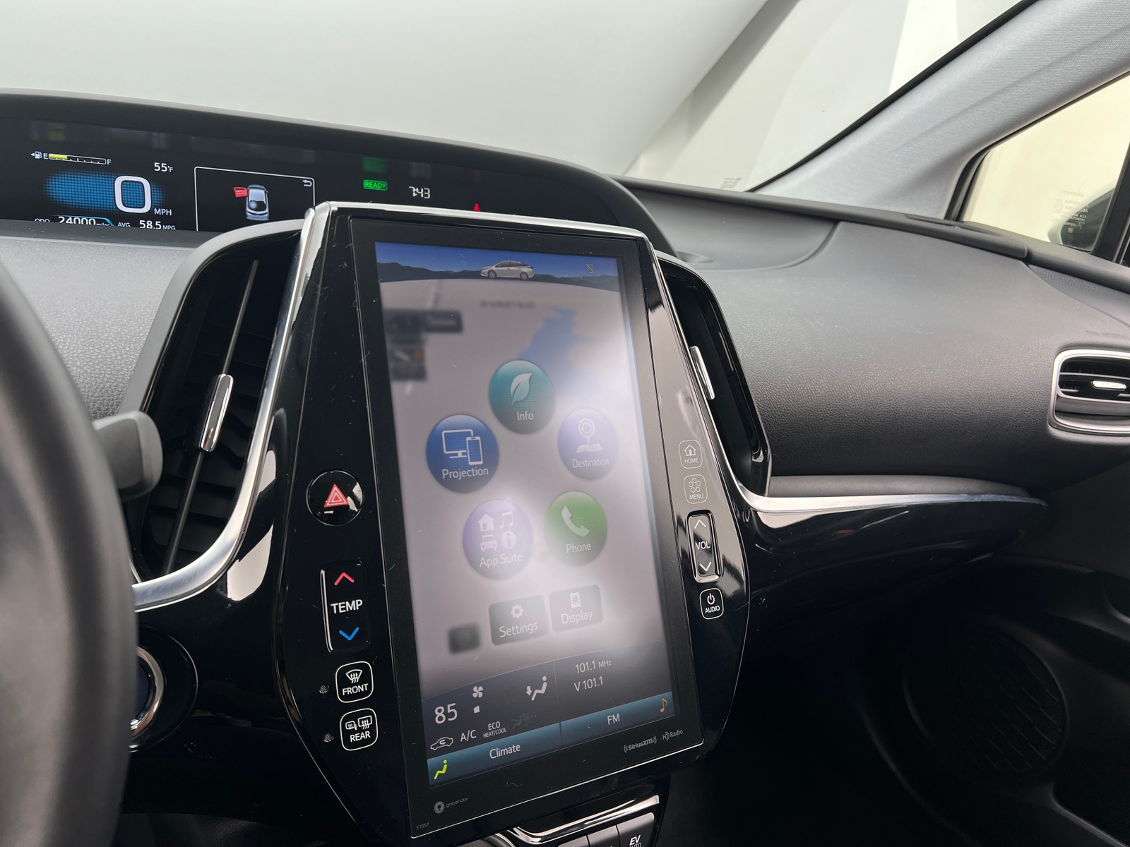 Thumbnail: 2020 Toyota Prius Prime - 4