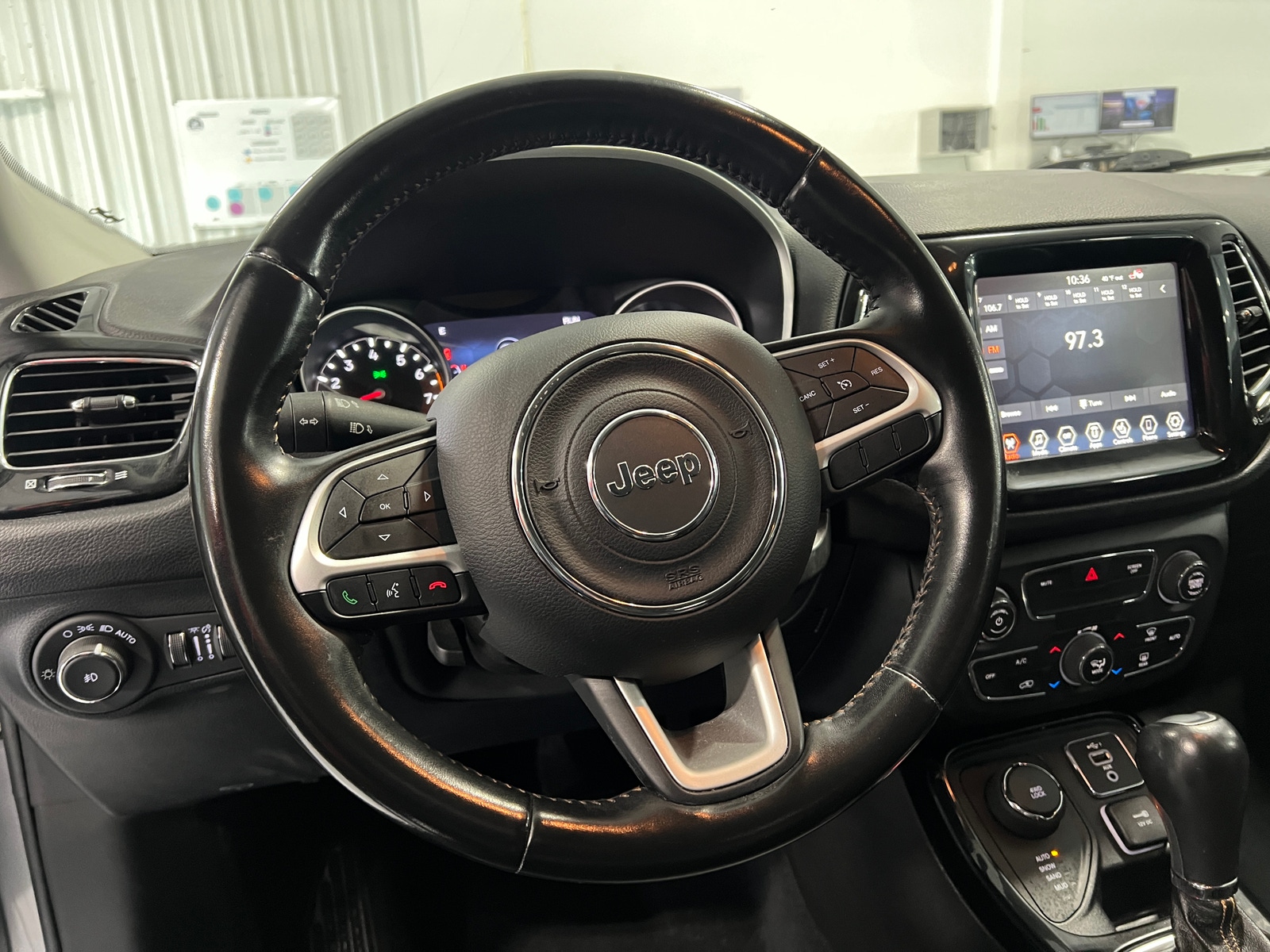 Thumbnail: 2020 Jeep Compass - 4