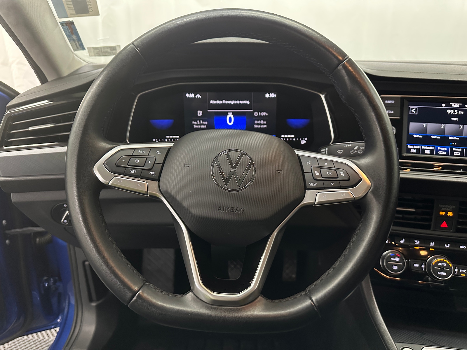 Thumbnail: 2022 Volkswagen Jetta - 4