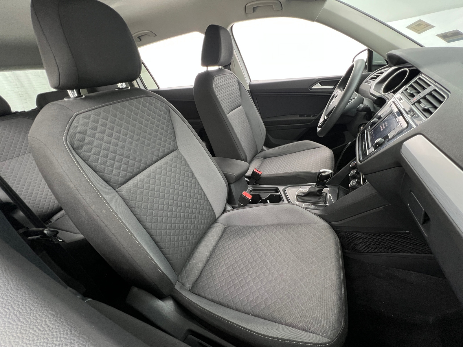 Thumbnail: 2019 Volkswagen Tiguan - 2