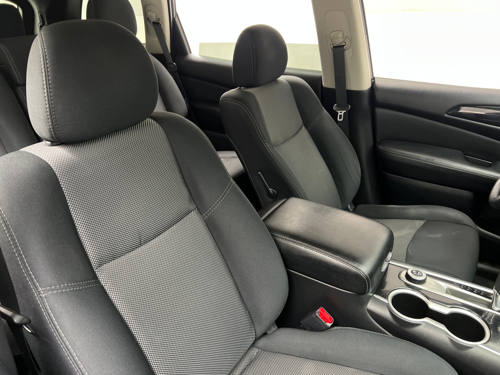 Thumbnail: 2019 Nissan Pathfinder - 2