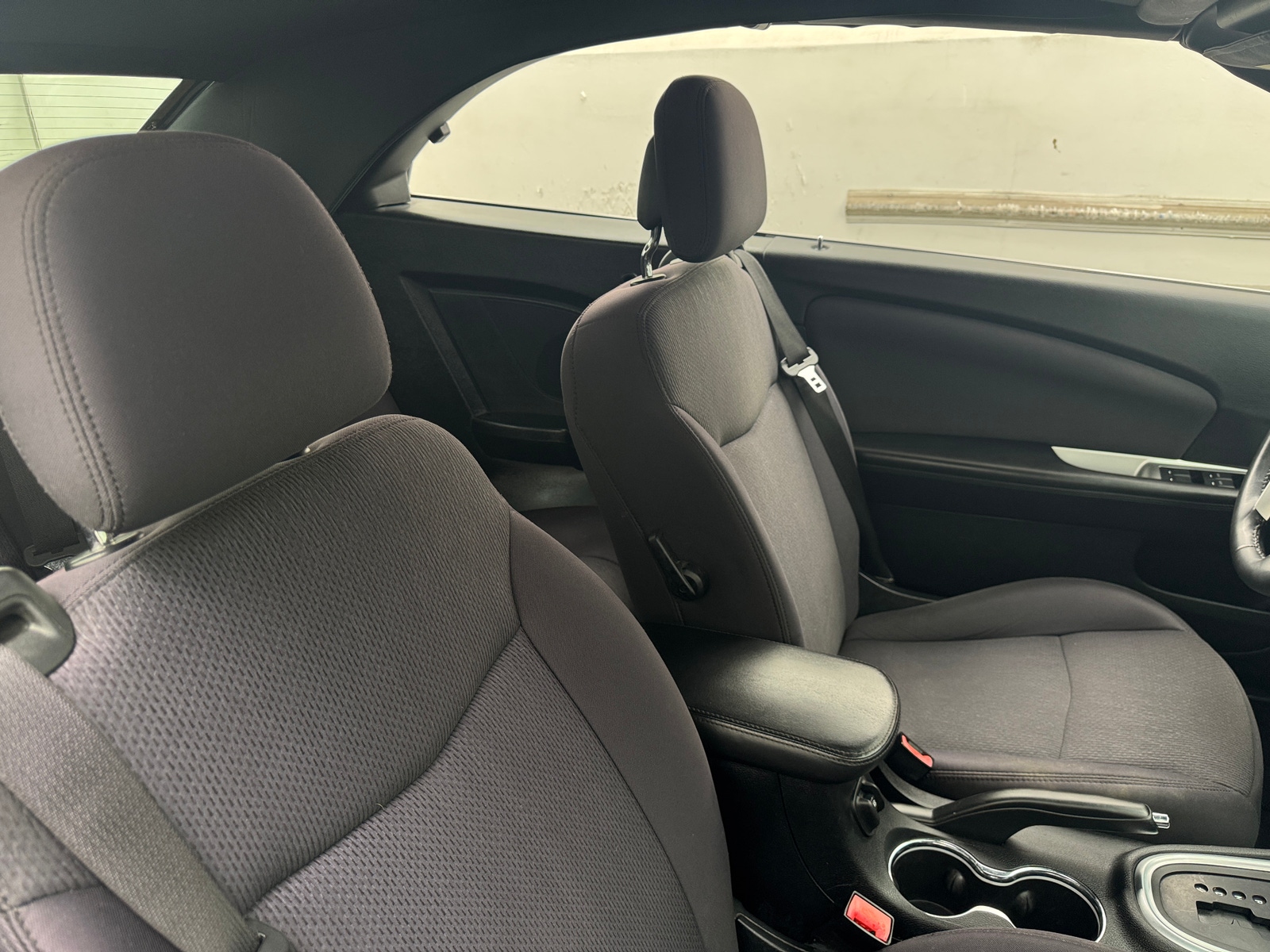 Thumbnail: 2012 Chrysler 200 - 2