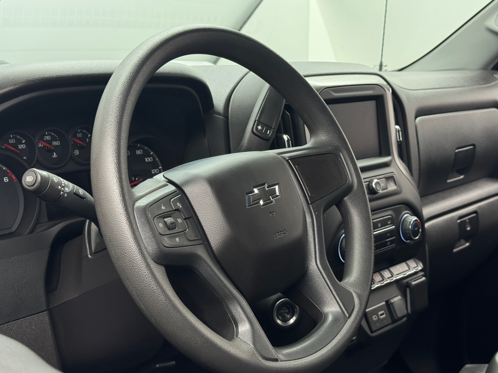 Thumbnail: 2024 Chevrolet Silverado 1500 - 5