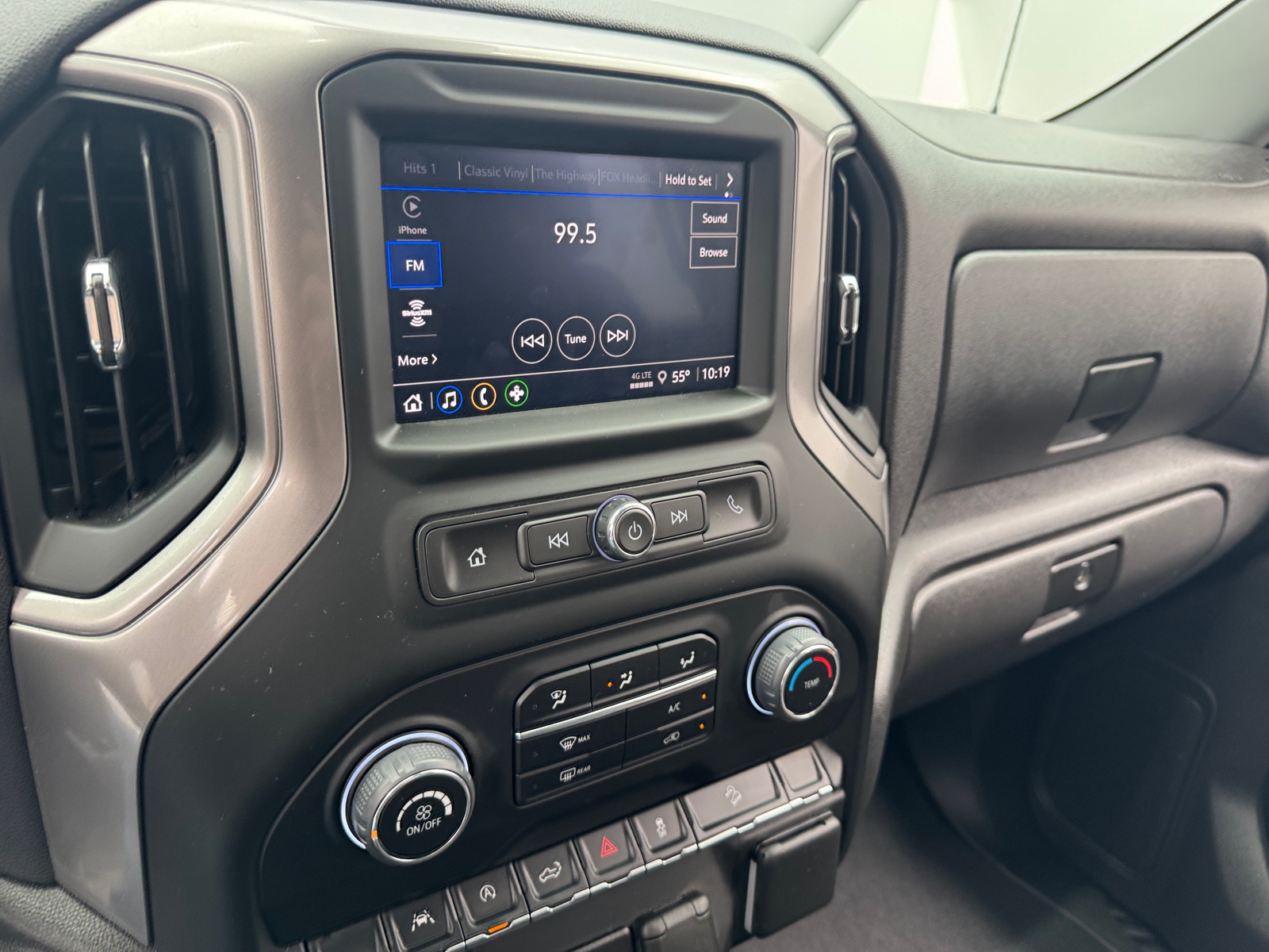 Thumbnail: 2024 Chevrolet Silverado 1500 - 4