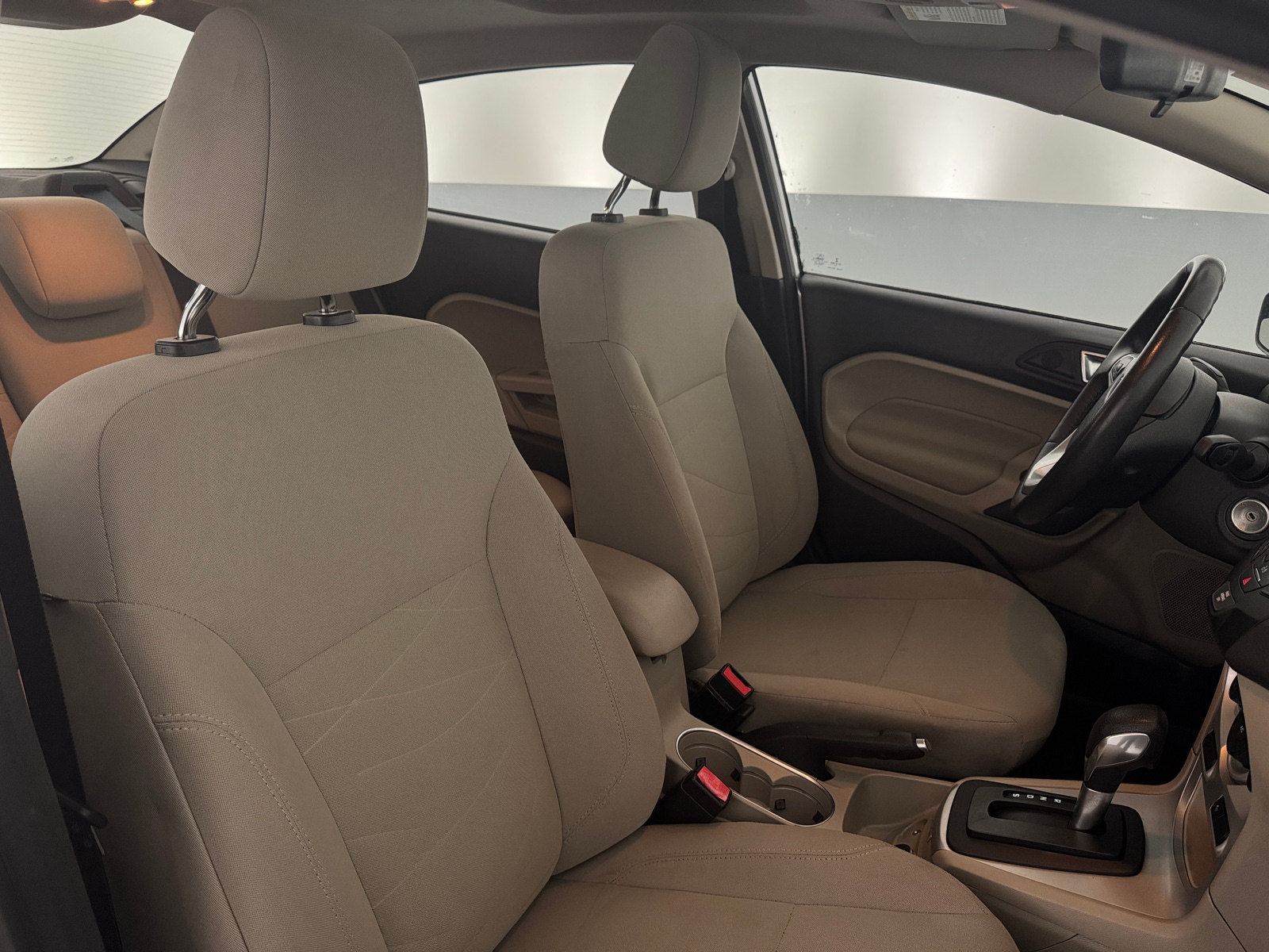 Thumbnail: 2016 Ford Fiesta - 2