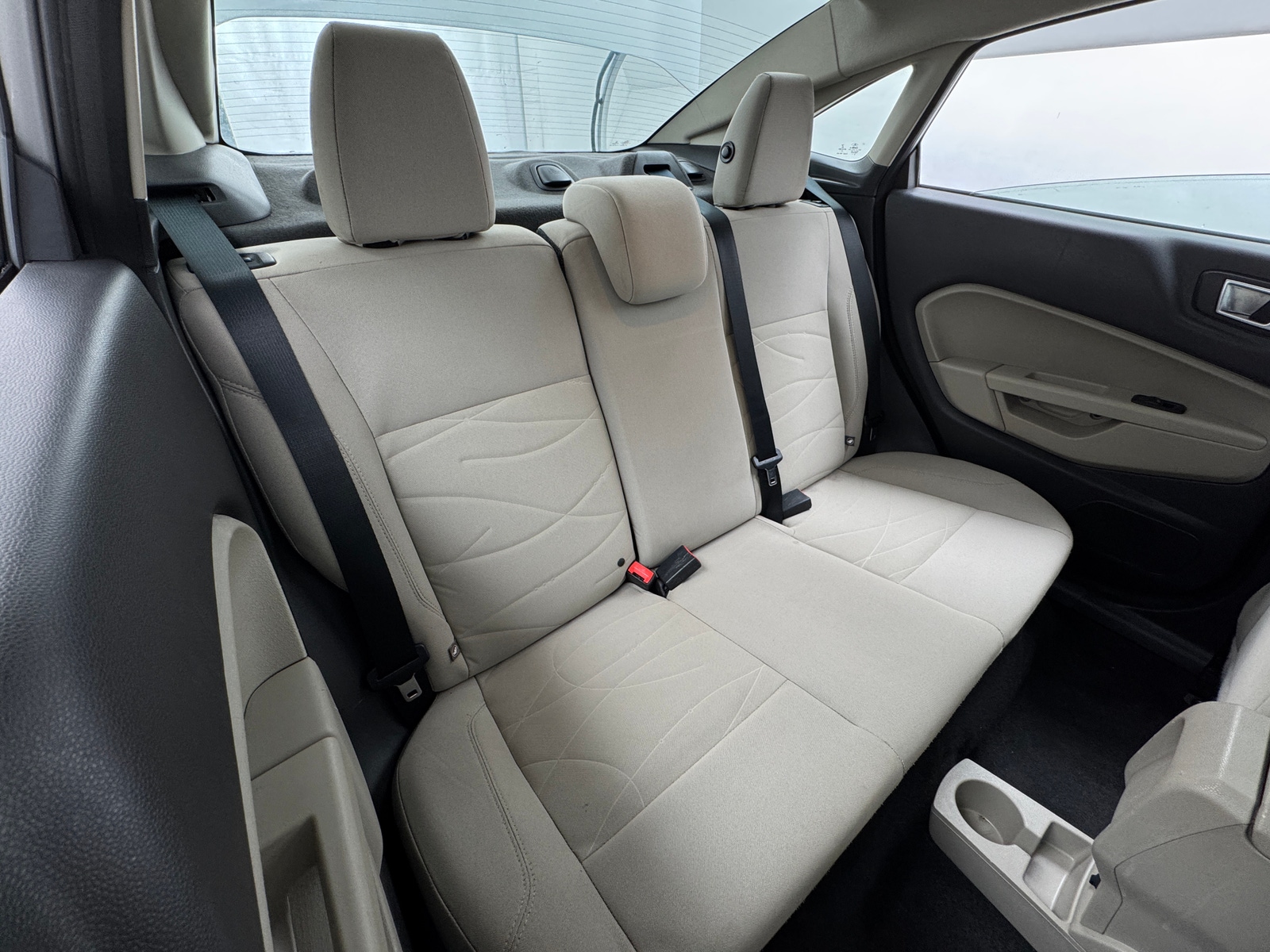 Thumbnail: 2016 Ford Fiesta - 6