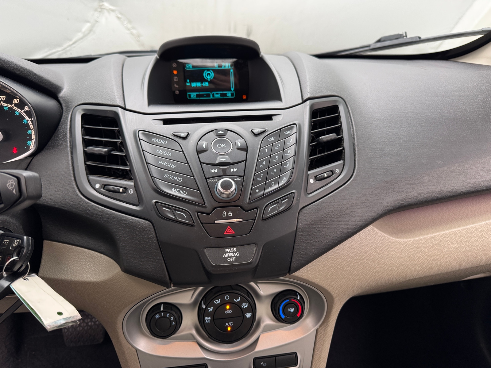 Thumbnail: 2016 Ford Fiesta - 4