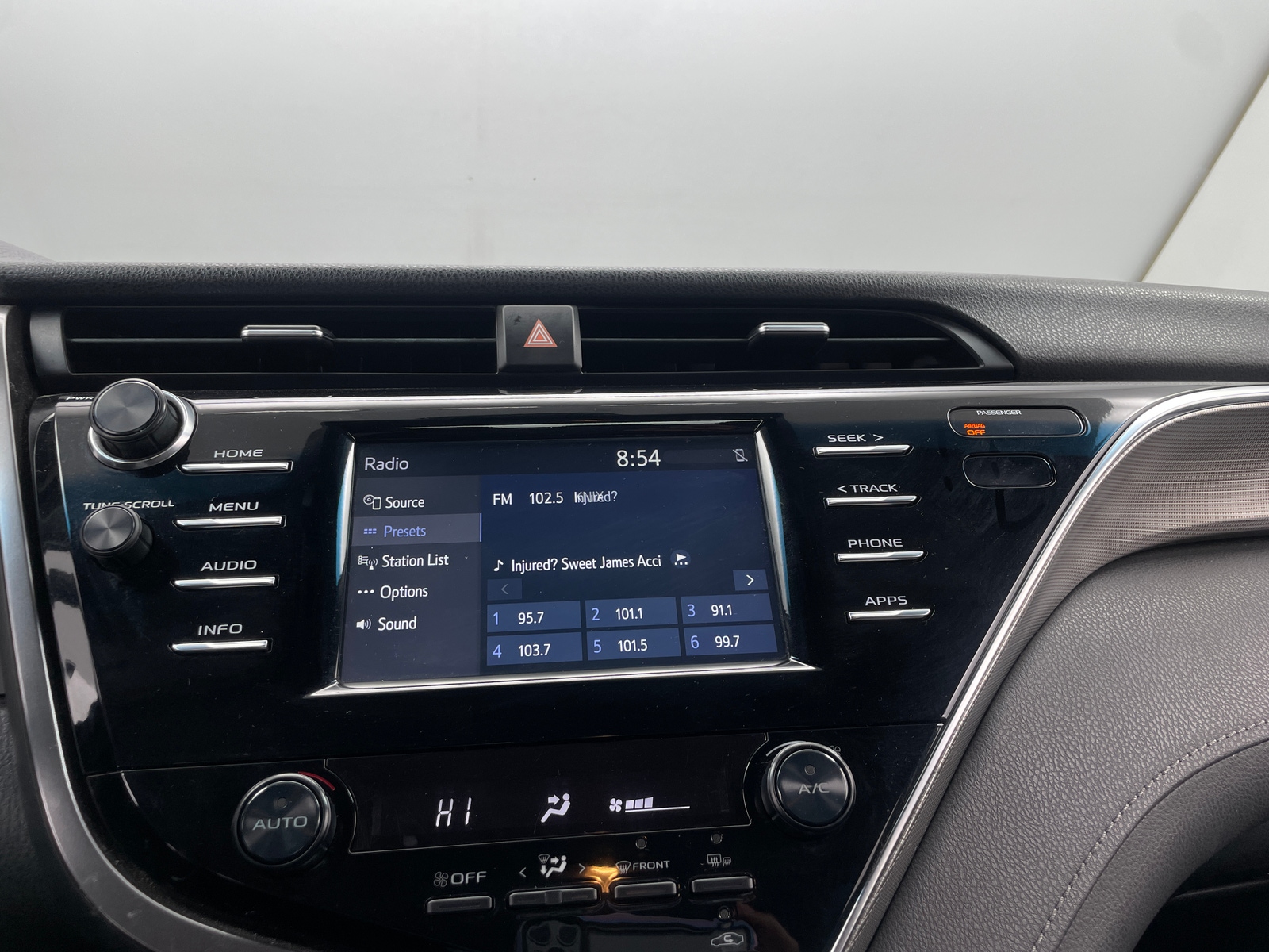 Thumbnail: 2018 Toyota Camry - 4