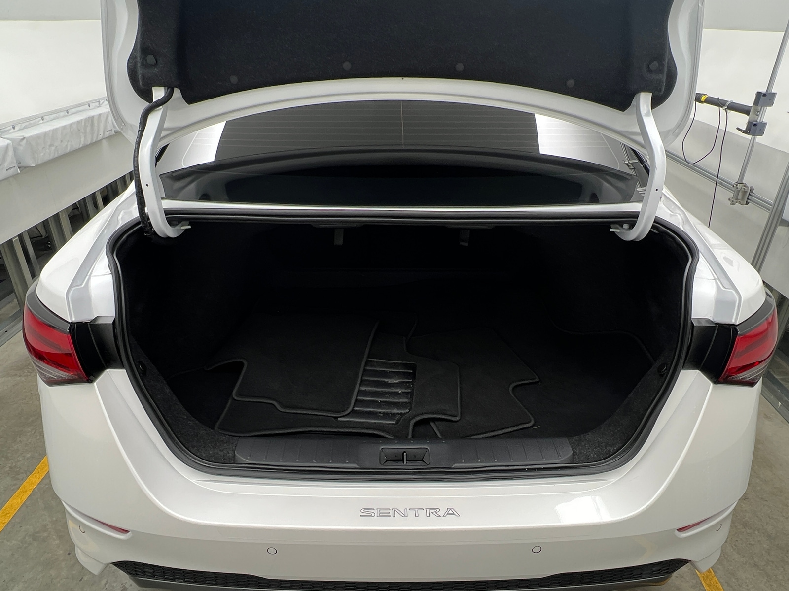 Thumbnail: 2022 Nissan Sentra - 7