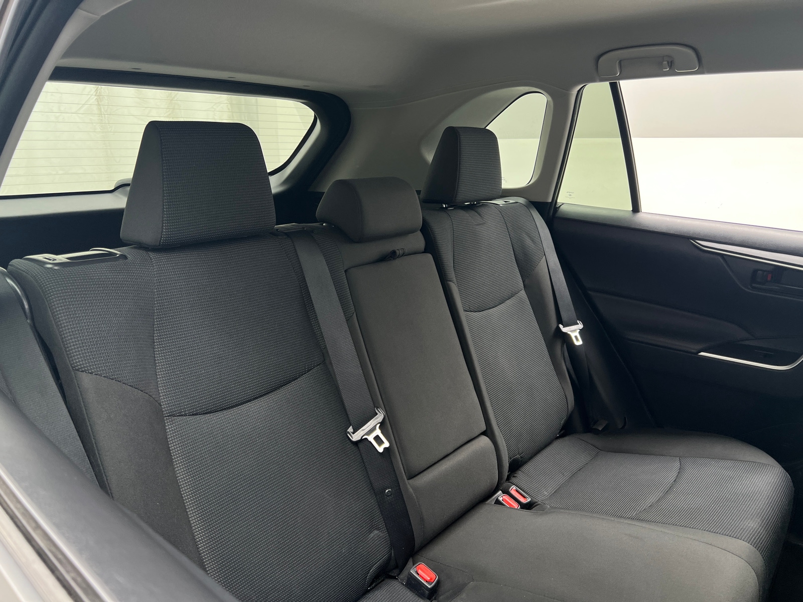 Thumbnail: 2022 Toyota RAV4 - 6