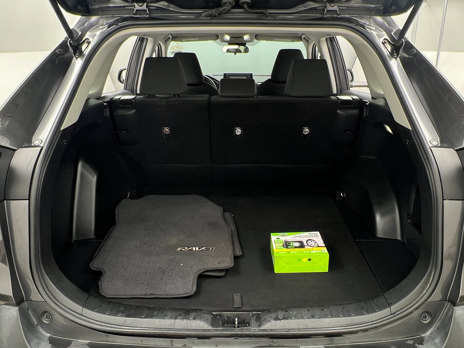 Thumbnail: 2022 Toyota RAV4 - 7